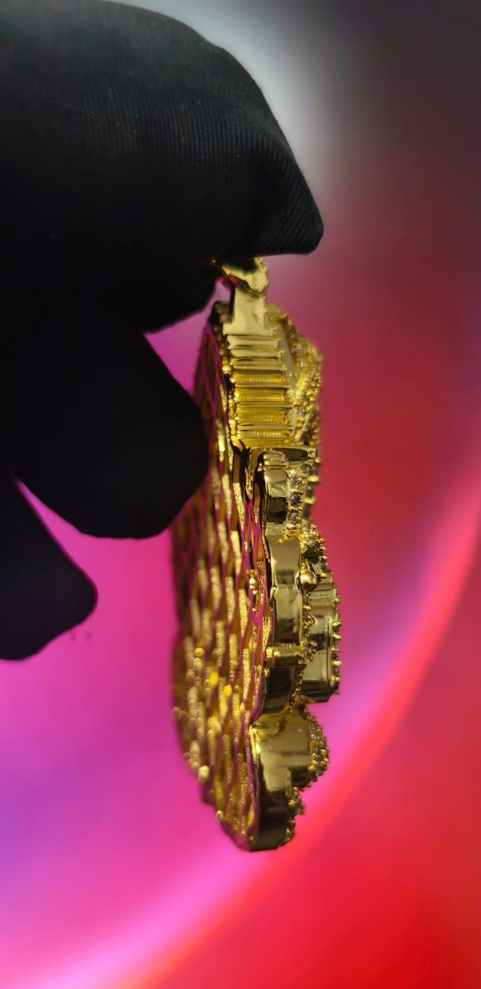 4Ct Round Cut Simulated Diamond Beautiful Lord Ganesh Pendant 14K Yellow Gold Plated - 925 Silver