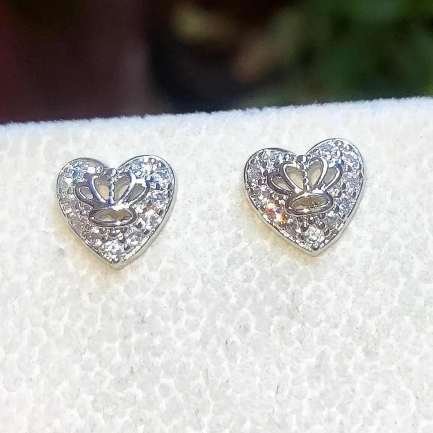 1Ct Round Cut Diamond Women's Heart Stud Earrings Cluster Halo Stud Earrings 14K White Gold Finish 925 Silver Stud Earrings Push Back Stud