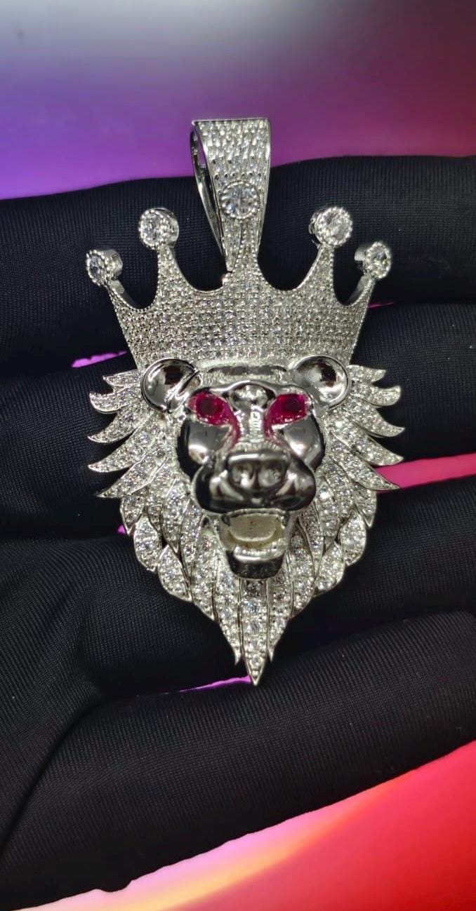 4Ct Round Cut Simulated Diamond Lion Head Pendant 14K White Gold plated 925 Sterling Silver