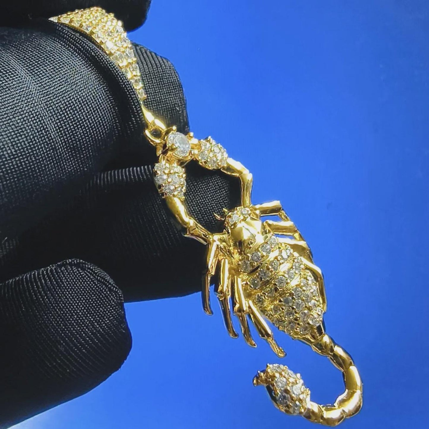 2Ct Round Cut Diamond Scorpion Pendant Simulated Pendant 14K Yellow Gold Plated 925 Sterling Silver Hip Hop Pendant For Birthday Gift