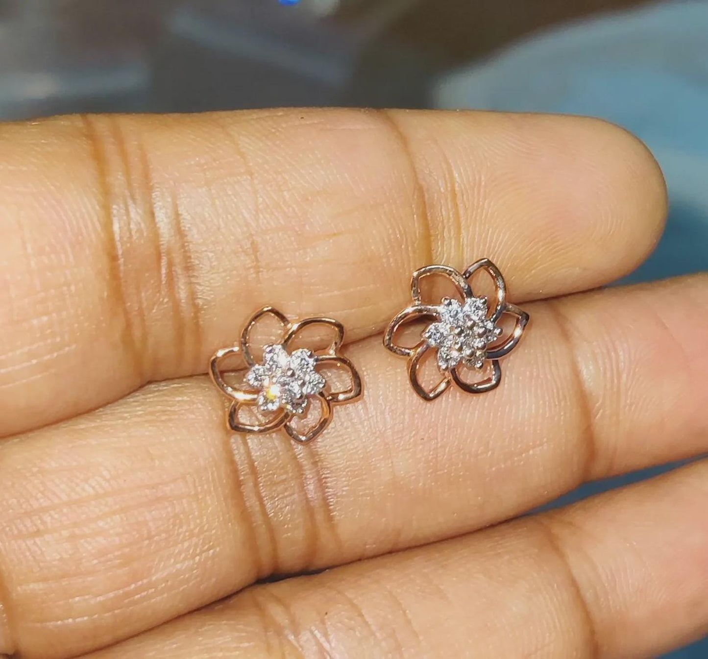 1Ct Diamond Stud Earrings VVS1 Diamond Cluster Flower Stud Earrings 14K Rose Gold Finish 925 Silver Stud Earrings Push Back Stud