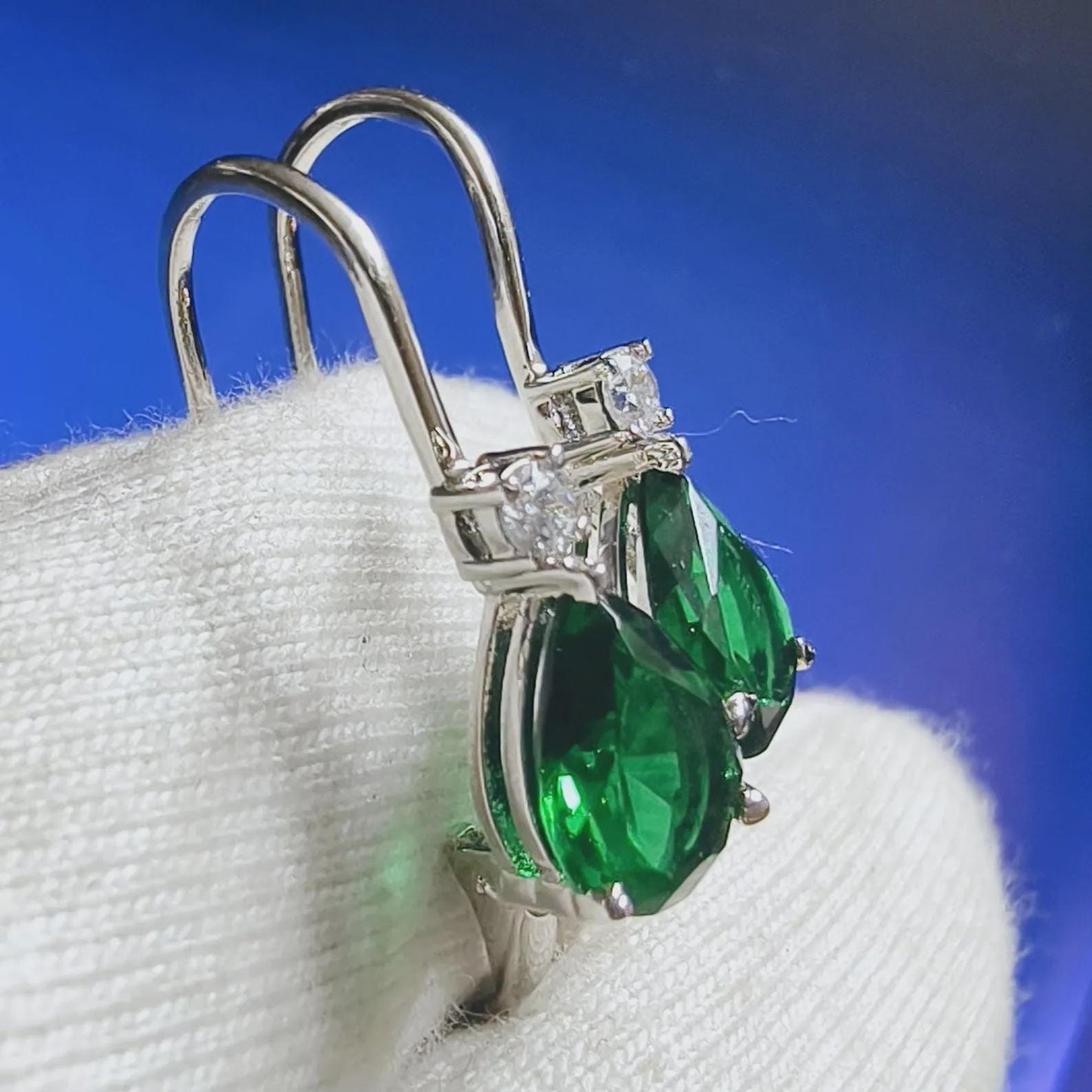 2Ct Pear Cut Simulated Green Emerald Dangle Earring 14K White Gold Finish 925 Sterling Silver Lever back Special Occasion Birthday Gift