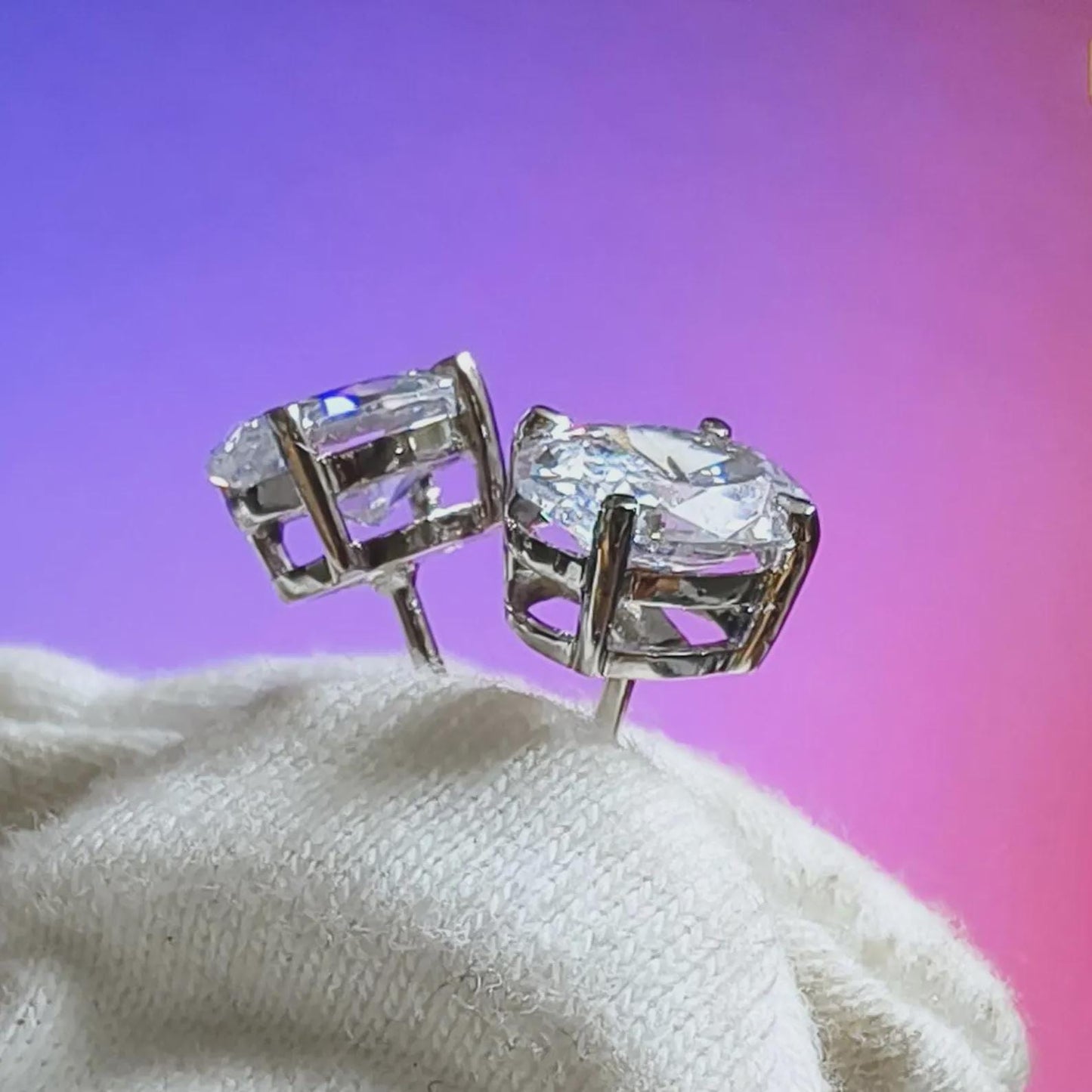 2Ct Diamond Stud Earrings 4Ct Oval Cut VVS1 Diamond Solitaire Stud Earrings 14K White Gold Finish 925 Silver Diamond Stud Earrings