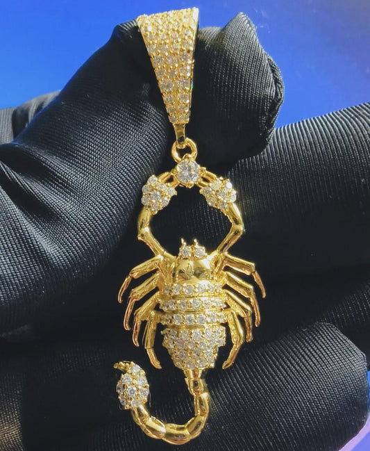 2Ct Round Cut Diamond Scorpion Pendant Simulated Pendant 14K Yellow Gold Plated 925 Sterling Silver Hip Hop Pendant For Birthday Gift