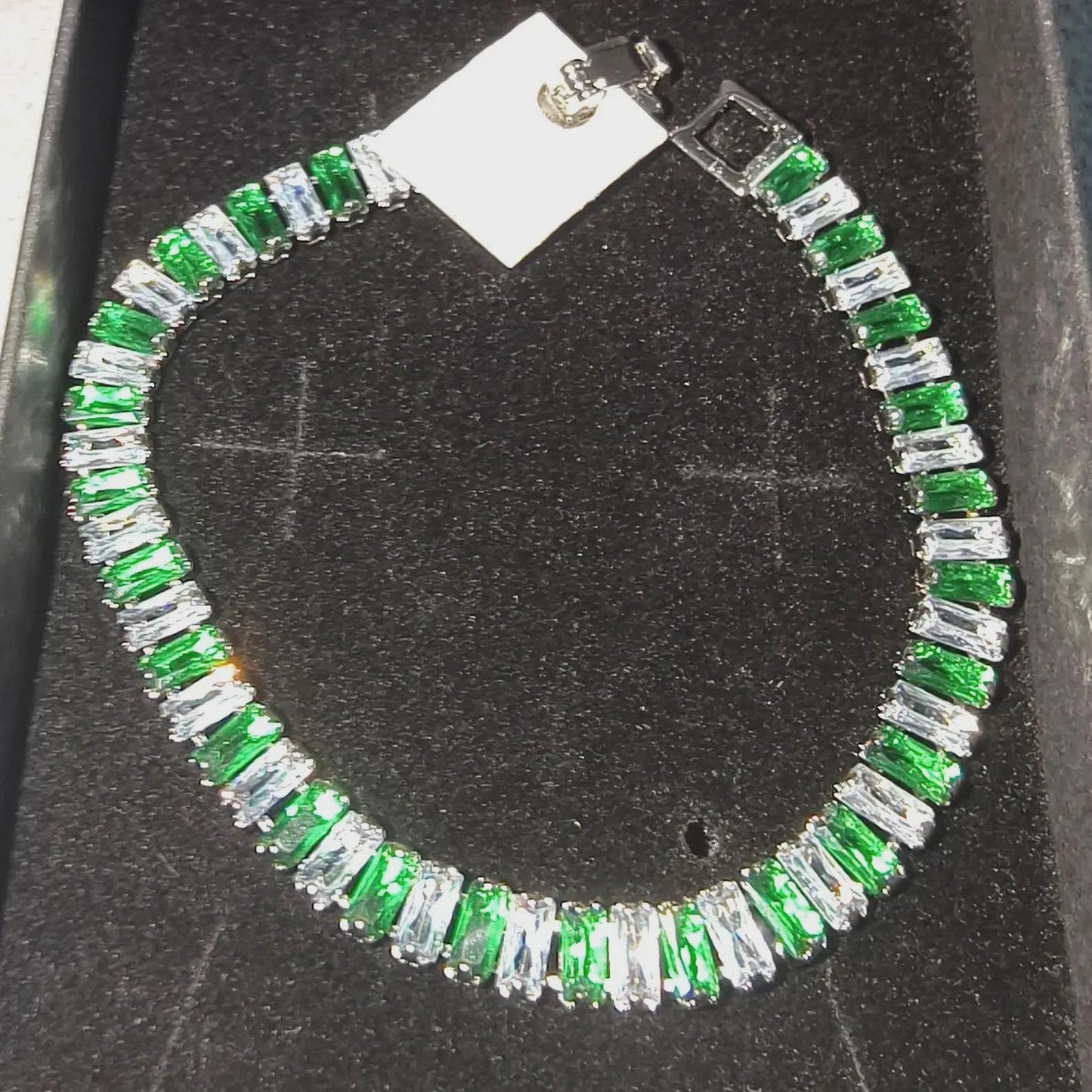 12Ct Baguette Cut Green Emerald Lab-Created Emerald & Diamond Tennis Bracelet 14K White Gold Plated Bracelet Size 7.5" Inch 925 Silver