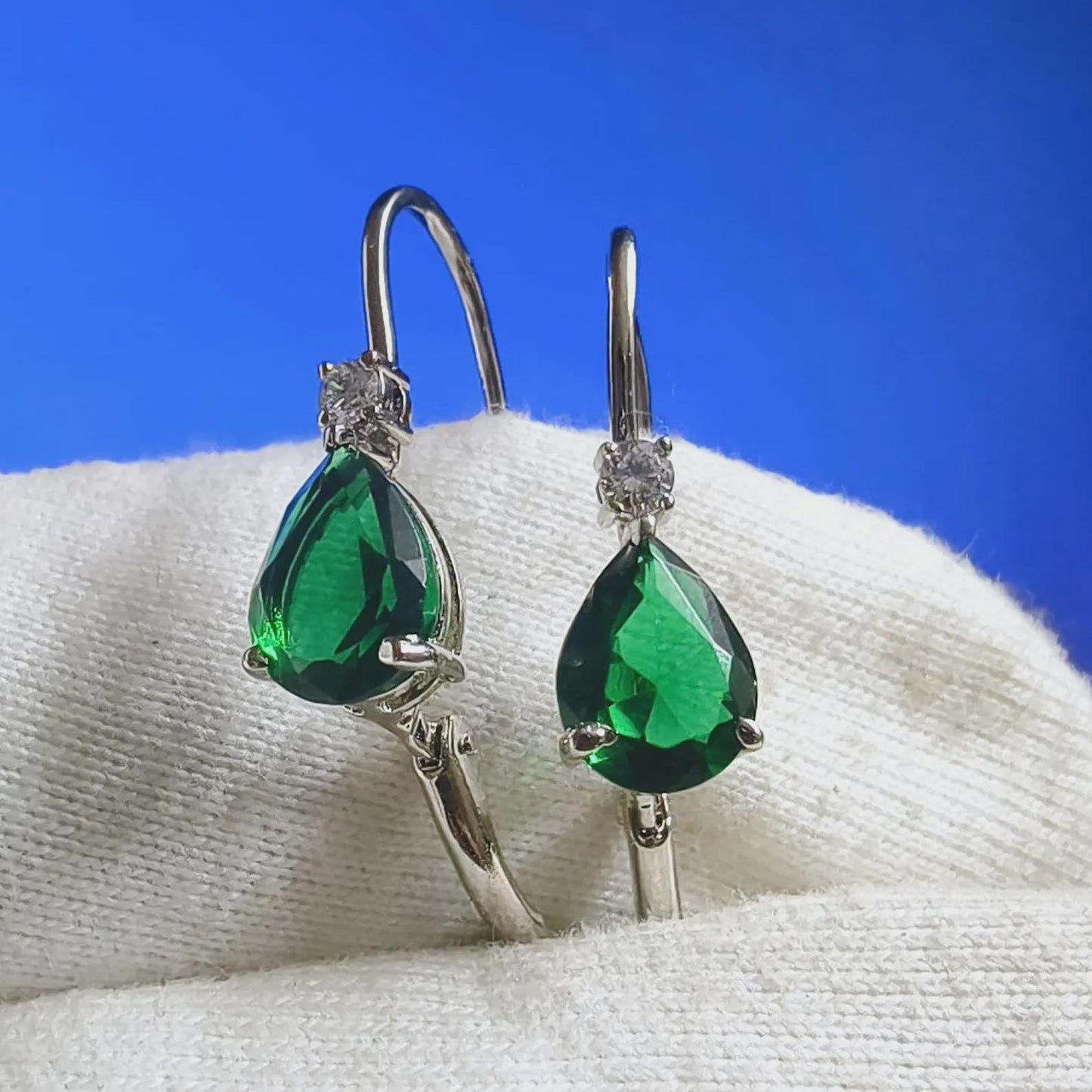 2Ct Pear Cut Simulated Green Emerald Dangle Earring 14K White Gold Finish 925 Sterling Silver Lever back Special Occasion Birthday Gift