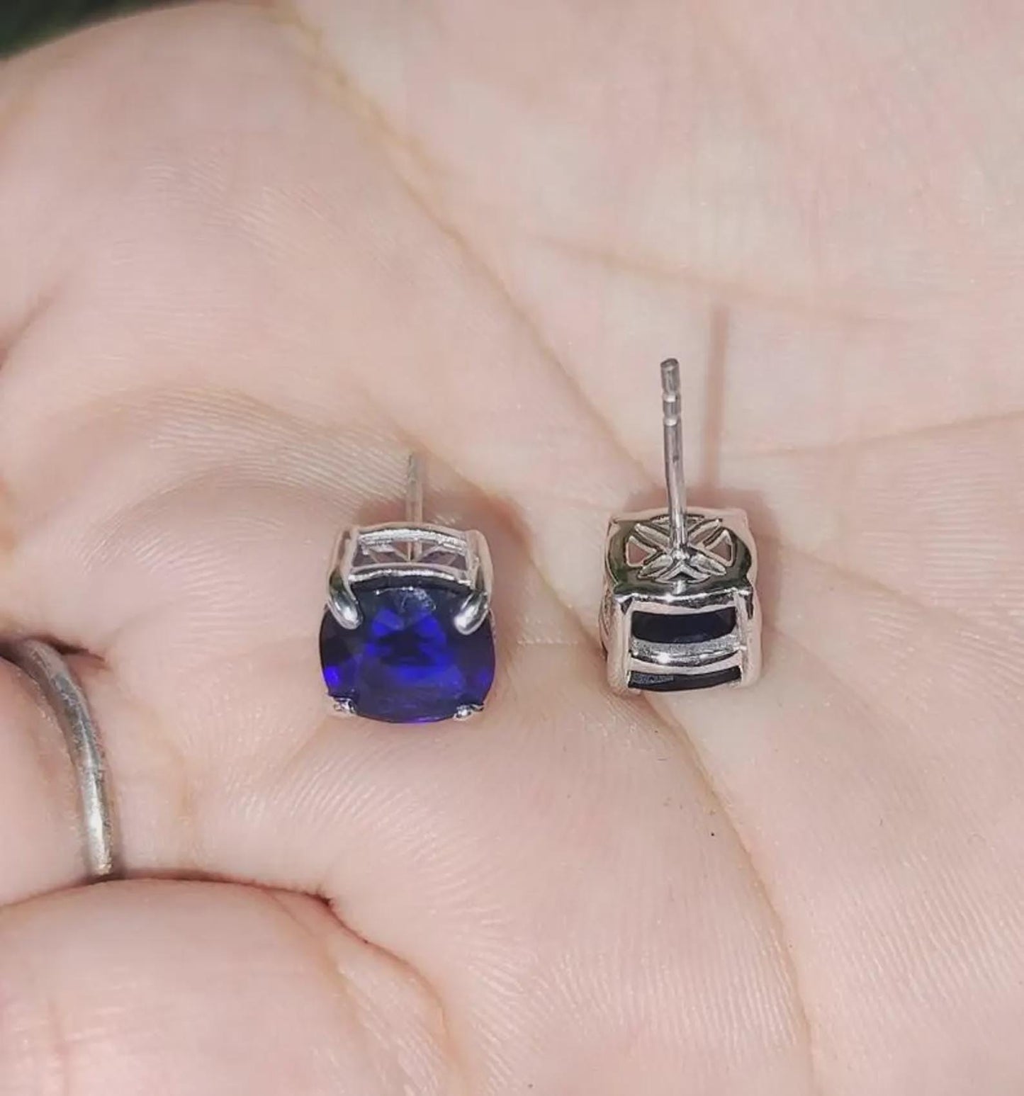 2Ct Cushion Cut Blue Sapphire Solitaire Women's Stud Earrings 14K White Gold Finish 925 Silver Blue Sapphire Women's Stud Earrings