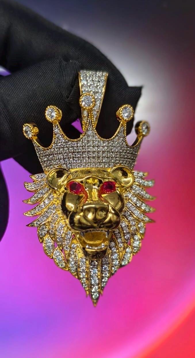 4Ct Round Cut Simulated Diamond Lion Head Pendant 14K Yellow Gold plated 925 Sterling Silver