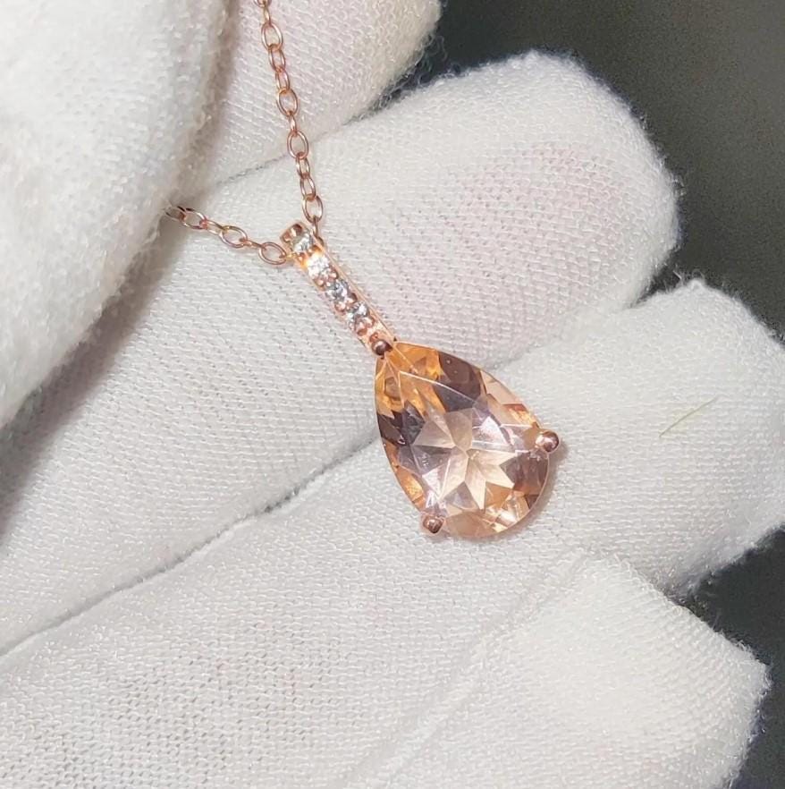 2Ct Pear Cut Simulated Morganite Pendant 14K Rose Gold Plated 925 Silver Drop Shape Pendant For Birthday Party Gift