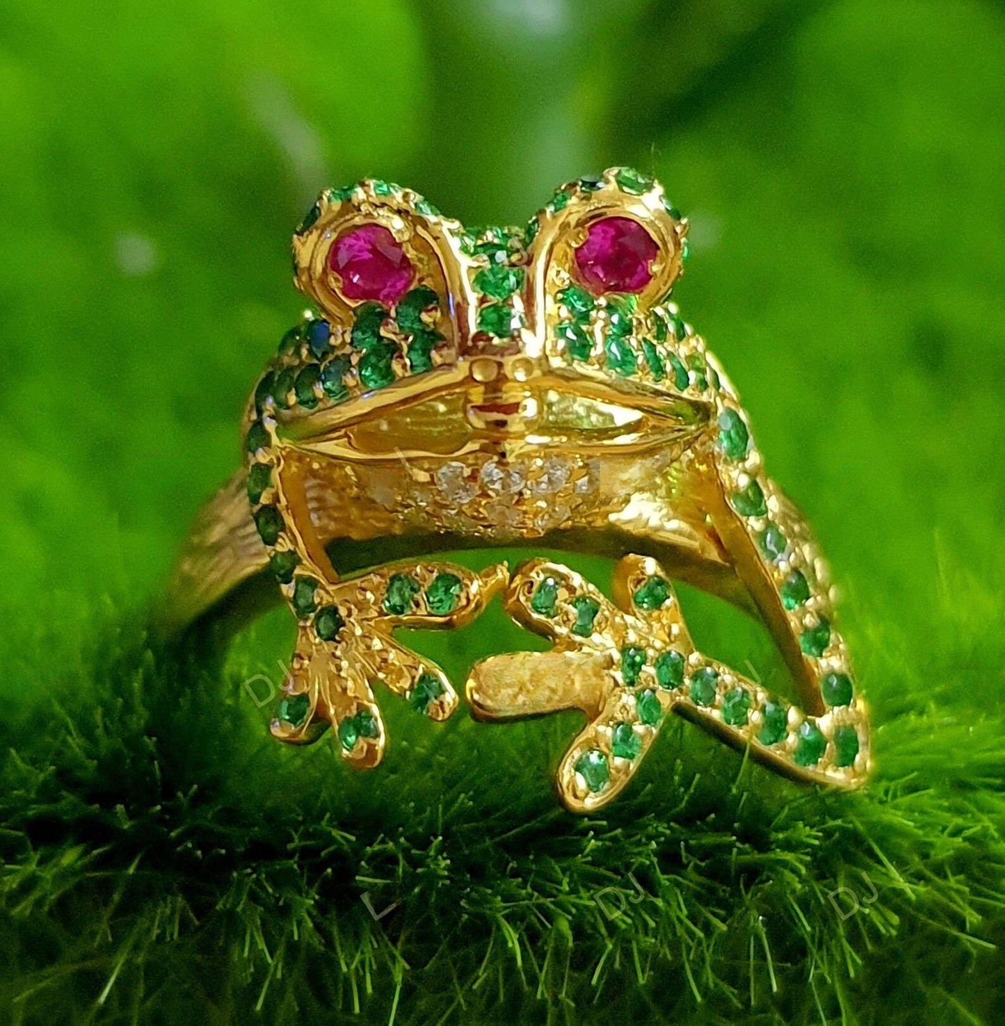 2Ct Round Cut Red Ruby and Emerald Frog Animal 14K Yellow Gold Finish Engagement Anniversary Ring, Birthday Gift, Ring For Her