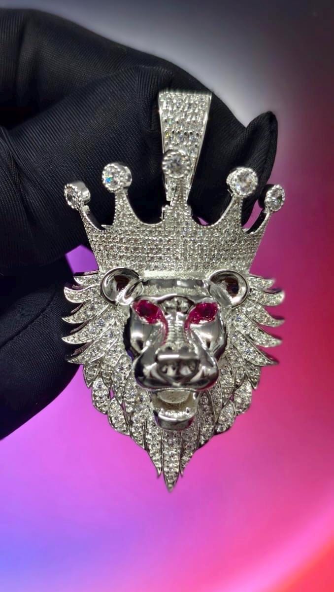 4Ct Round Cut Simulated Diamond Lion Head Pendant 14K White Gold plated 925 Sterling Silver