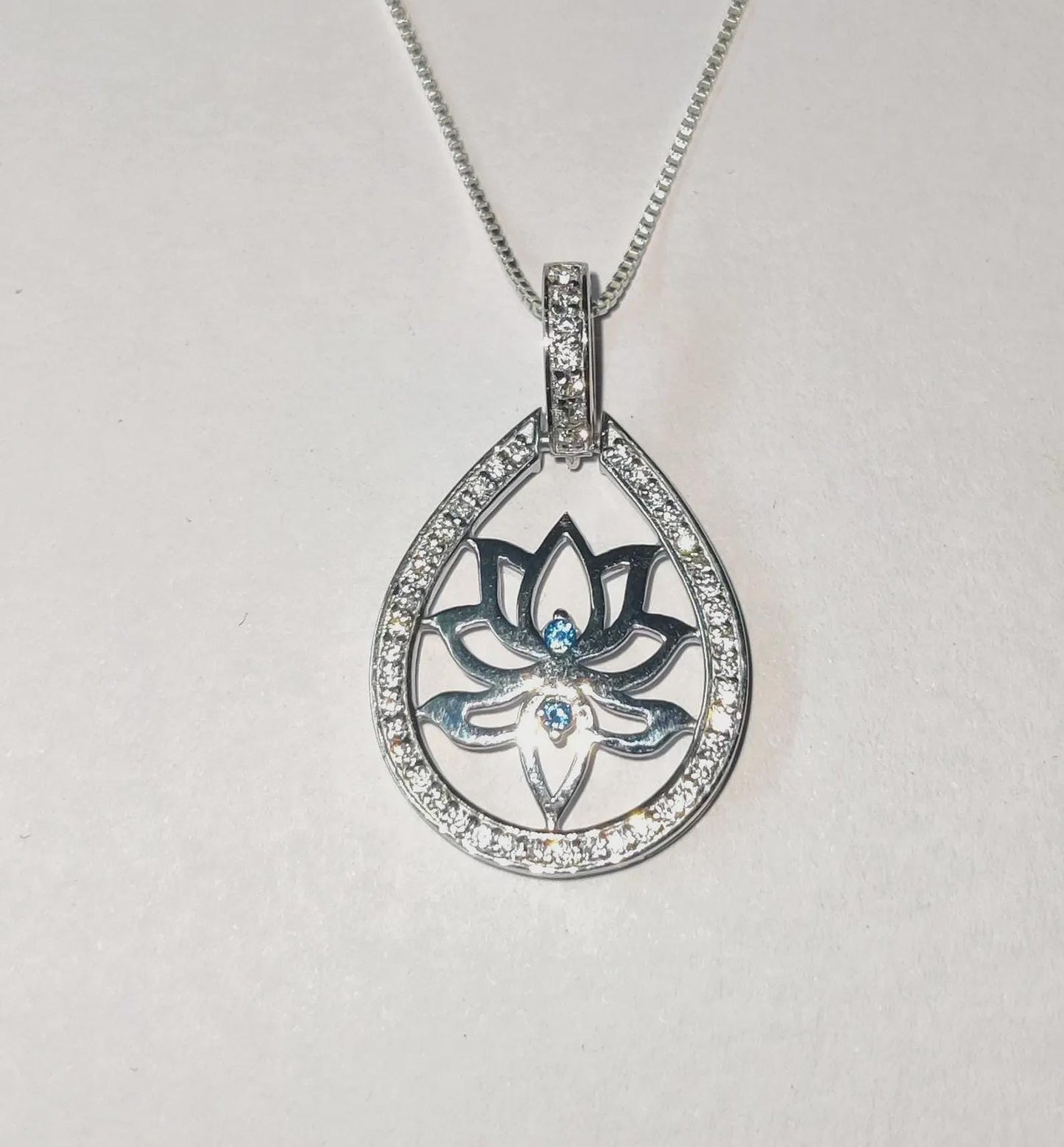 1Ct Round Cut Simulated Diamond Flower Lotus Pendant Necklaces Pendant 14K White Gold Over Moissanite Lotus Women's Pendant