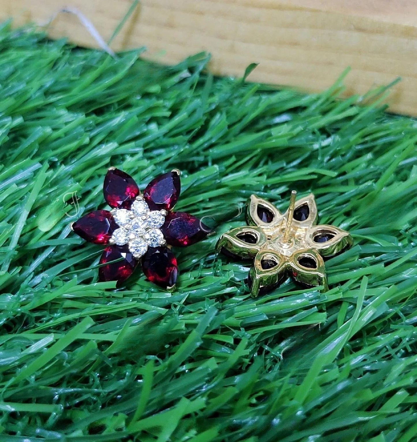 1.20Ct Red Garnet Earrings Lab-Created Pear Cut Red Garnet Cluster Flower Stud Earrings 14K Yellow Gold Finish Woman's Garnet Stud Earrings