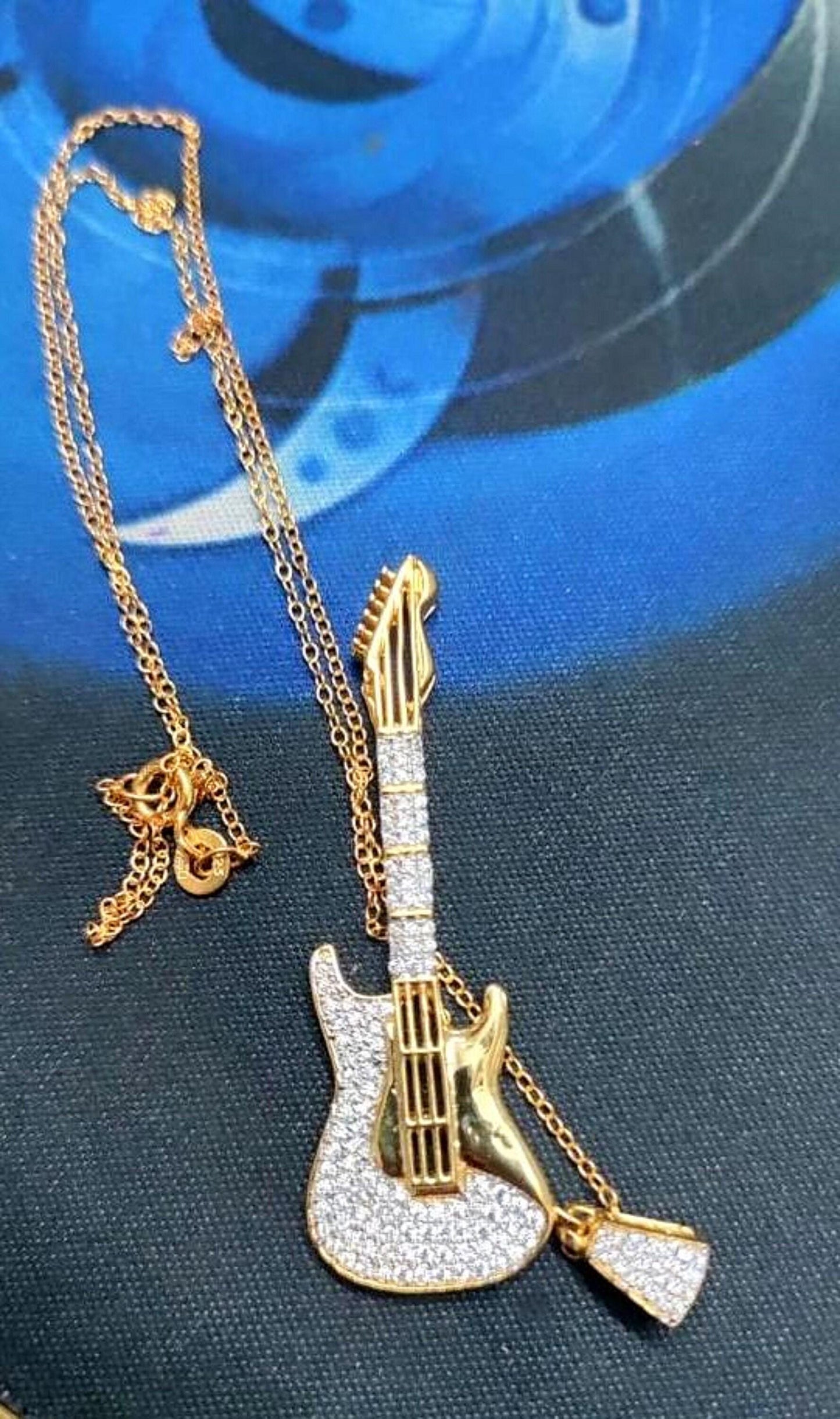 2.50Ct Round Cut Diamond Guitar Shape Pendant 14K Yellow Gold Finish 18 Free Chain For Women And Girls