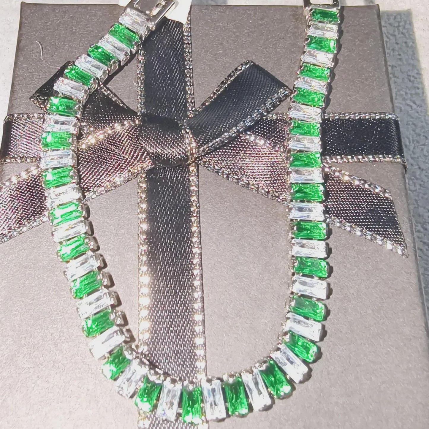 12Ct Baguette Cut Green Emerald Lab-Created Emerald & Diamond Tennis Bracelet 14K White Gold Plated Bracelet Size 7.5" Inch 925 Silver