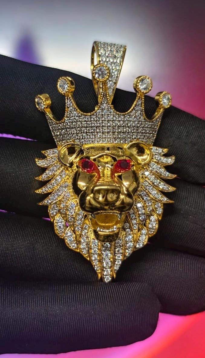 4Ct Round Cut Simulated Diamond Lion Head Pendant 14K Yellow Gold plated 925 Sterling Silver