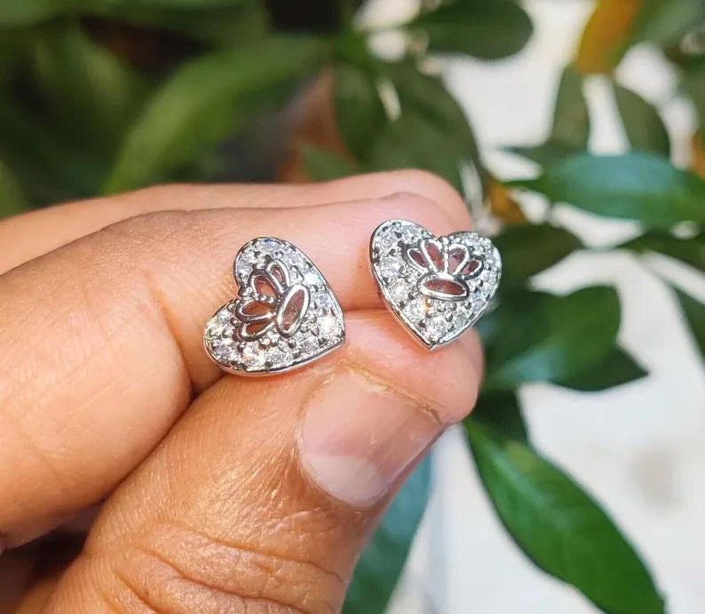 1Ct Round Cut Diamond Women's Heart Stud Earrings Cluster Halo Stud Earrings 14K White Gold Finish 925 Silver Stud Earrings Push Back Stud