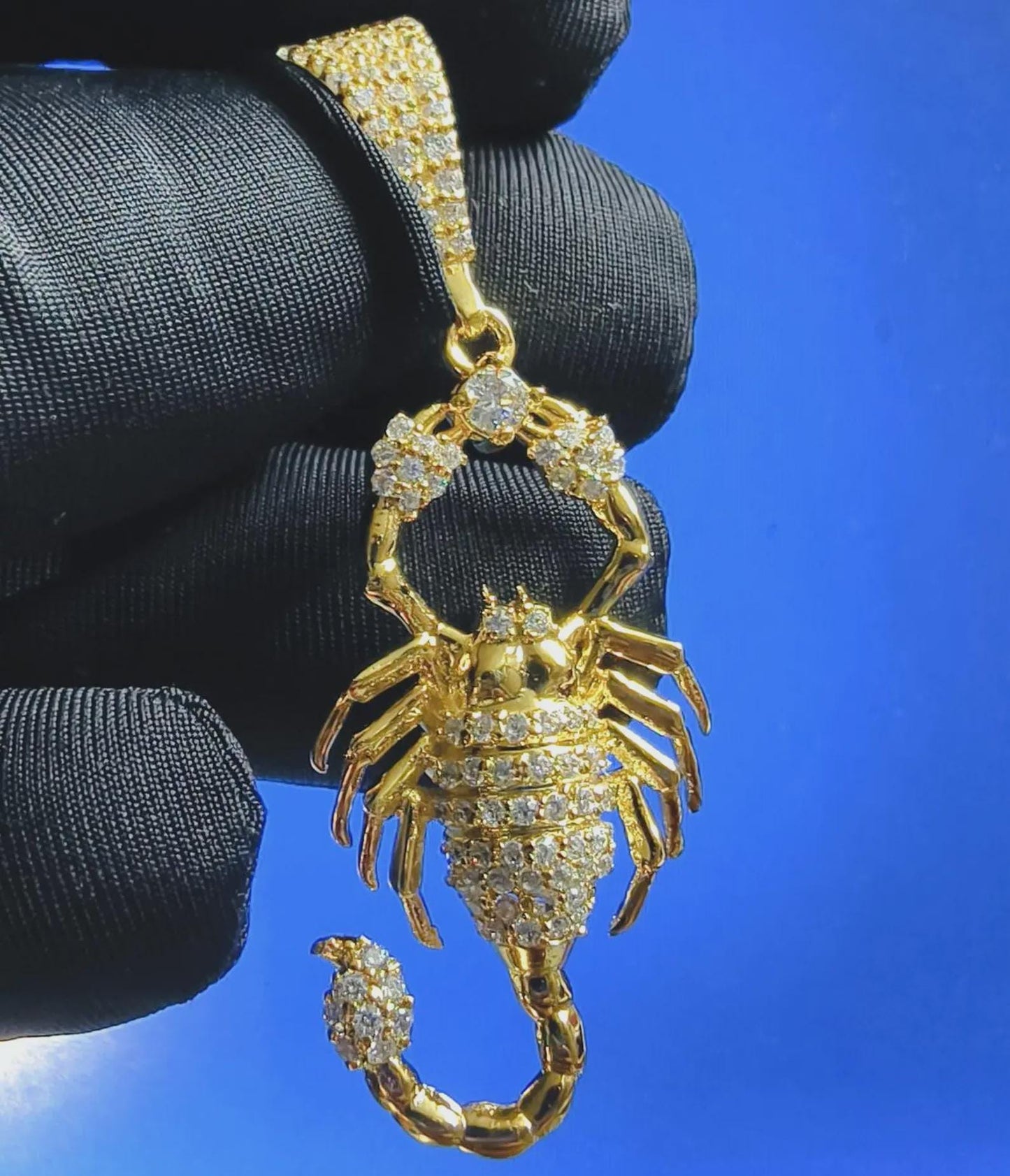 2Ct Round Cut Diamond Scorpion Pendant Simulated Pendant 14K Yellow Gold Plated 925 Sterling Silver Hip Hop Pendant For Birthday Gift