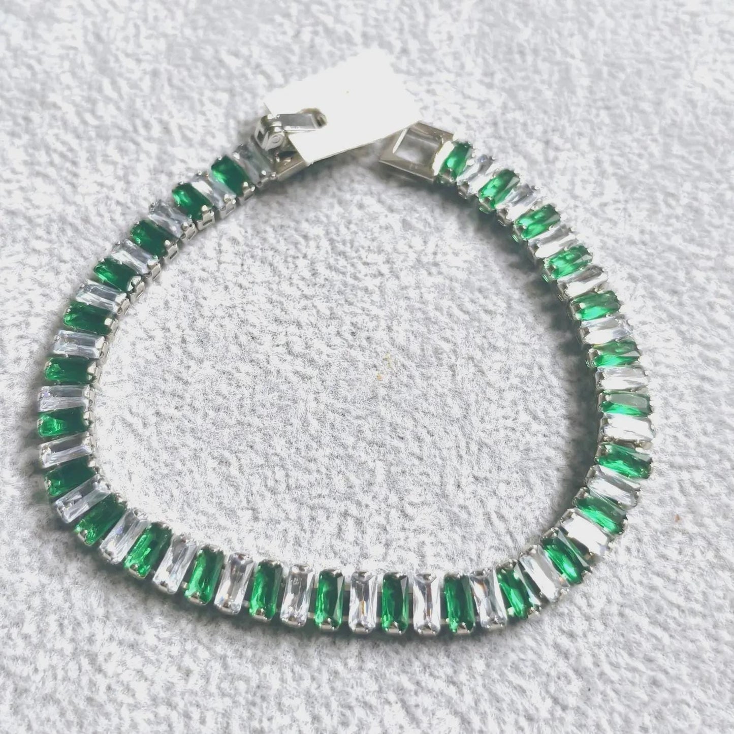 12Ct Baguette Cut Green Emerald Lab-Created Emerald & Diamond Tennis Bracelet 14K White Gold Plated Bracelet Size 7.5" Inch 925 Silver