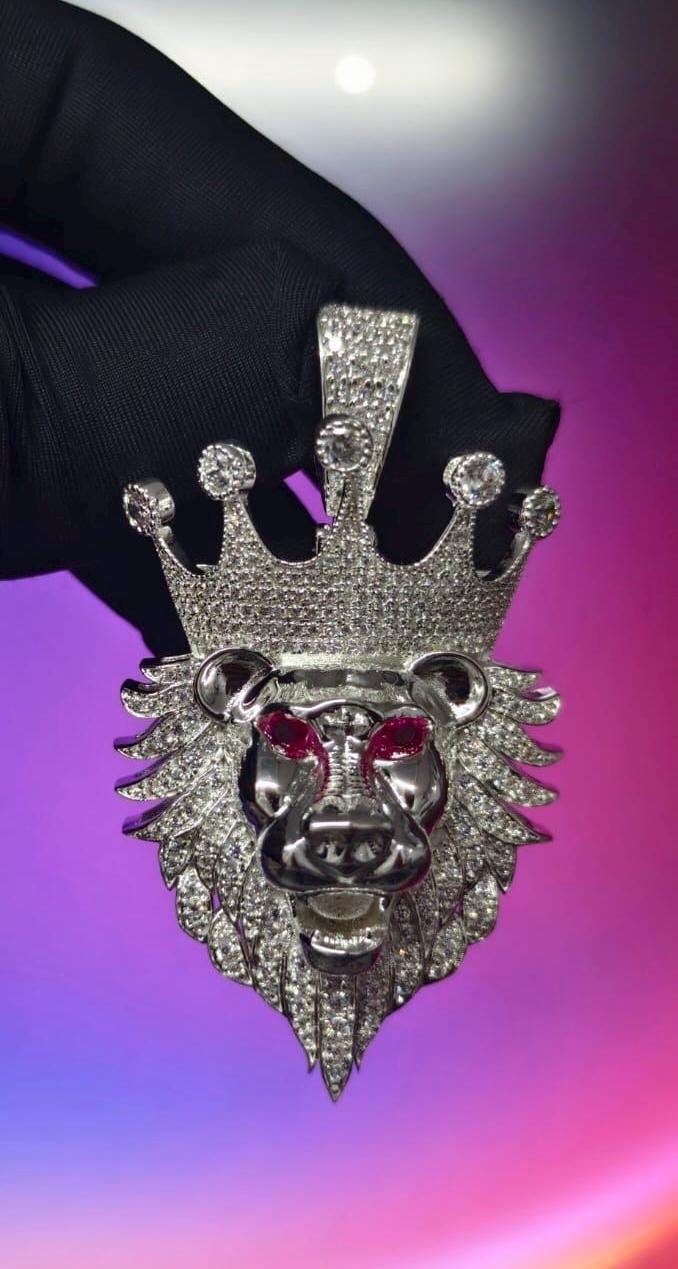 4Ct Round Cut Simulated Diamond Lion Head Pendant 14K White Gold plated 925 Sterling Silver