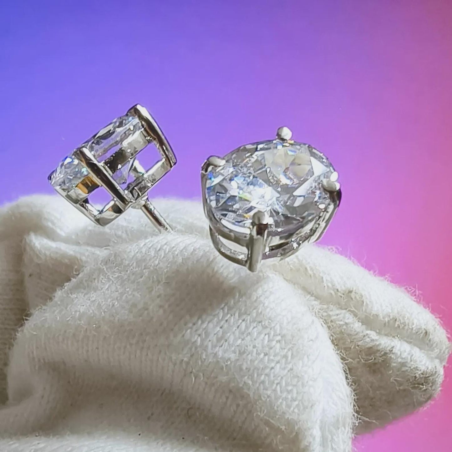 2Ct Diamond Stud Earrings 4Ct Oval Cut VVS1 Diamond Solitaire Stud Earrings 14K White Gold Finish 925 Silver Diamond Stud Earrings